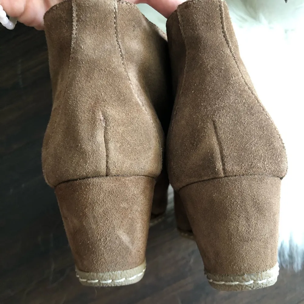 Dolce vita lace up suede wedge booties Size 7 - Image 7