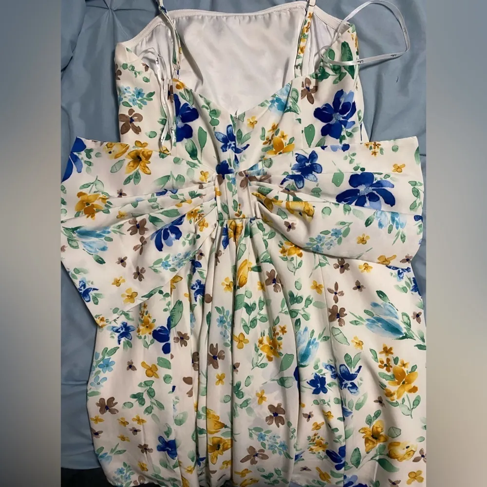 Lulus ❤️‍🔥 Floral Mini Dress with bow - Image 6