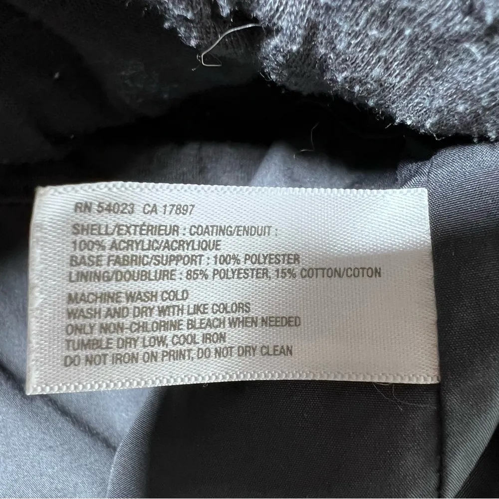 GAP Body Fit Black Lightweight Hooded Jacket - Image 9