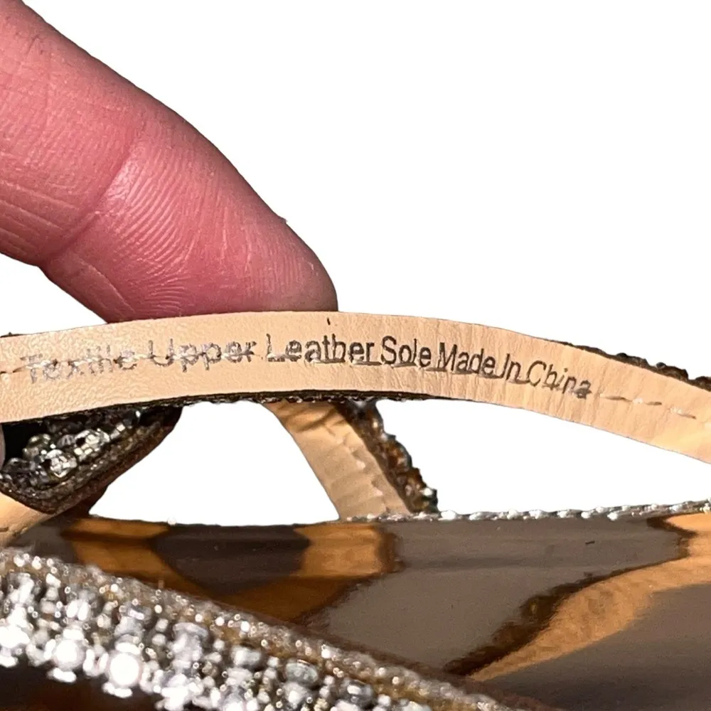 Badgley Mischka Women's Sofie Rose Gold Platino Rhinestone Flats Sandals size 9 - Image 4