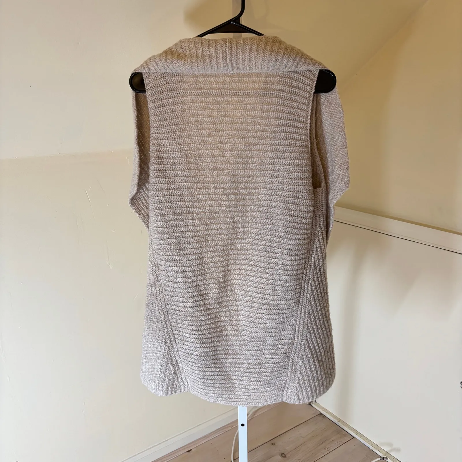 Loft EUC Women's Tan Beige Short Sleeve Medium Knit Open Cardigan Sweater S - Image 4