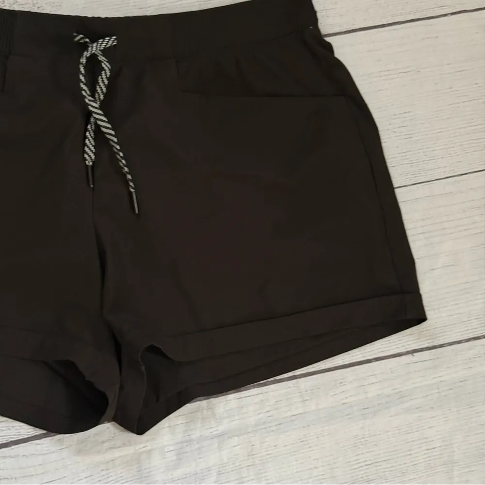 Avalanche Outdoor Supply Company size XL women's black drawstring shorts - Image 2