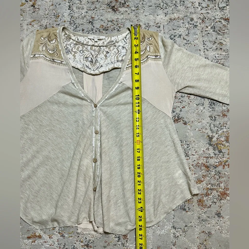 MISS ME button down Cardigan Taupe size Large - Image 5