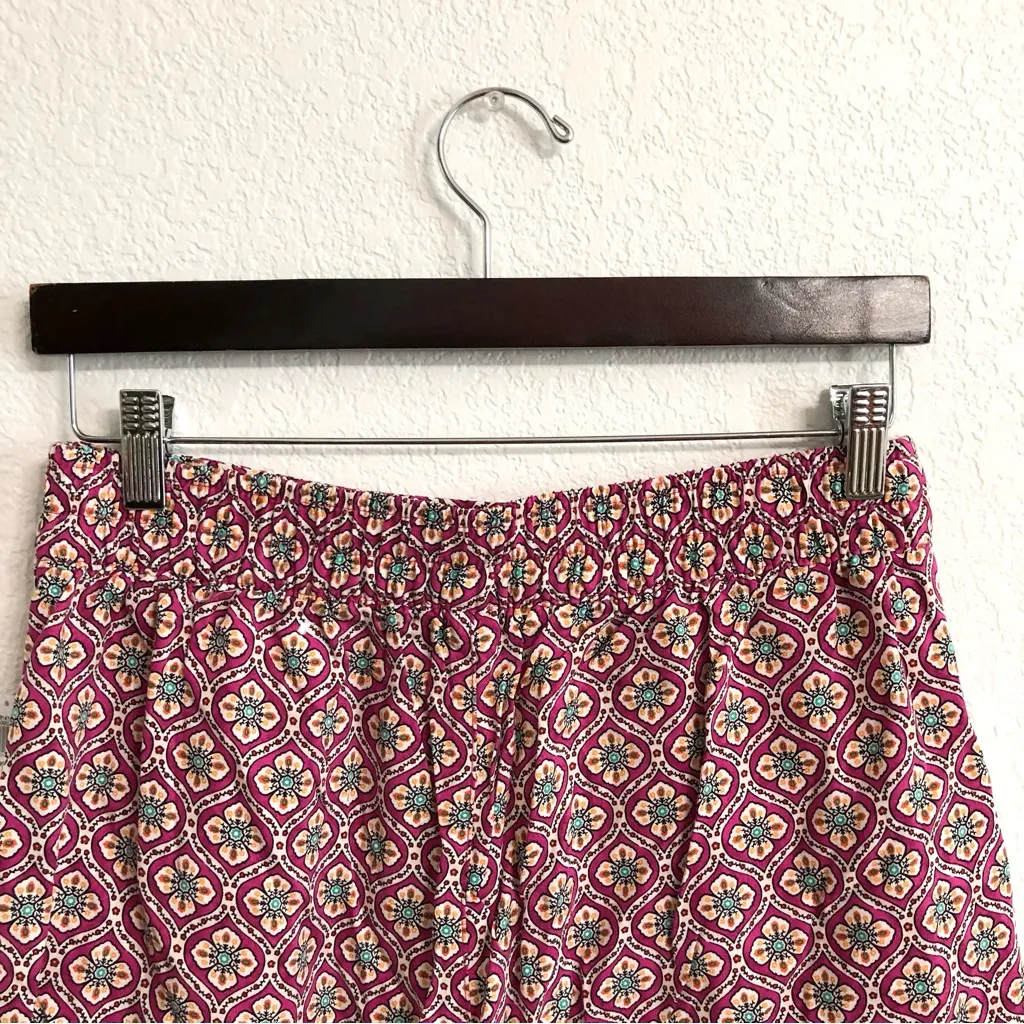 NEW Old Navy Womens Shorts Pink Medallion l Pull On High Rise Playa Size Small - Image 4