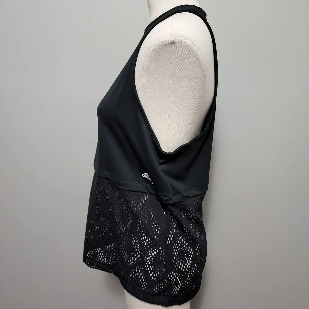 Adidas Primeblue black contrast laser cut tank size medium - Image 4