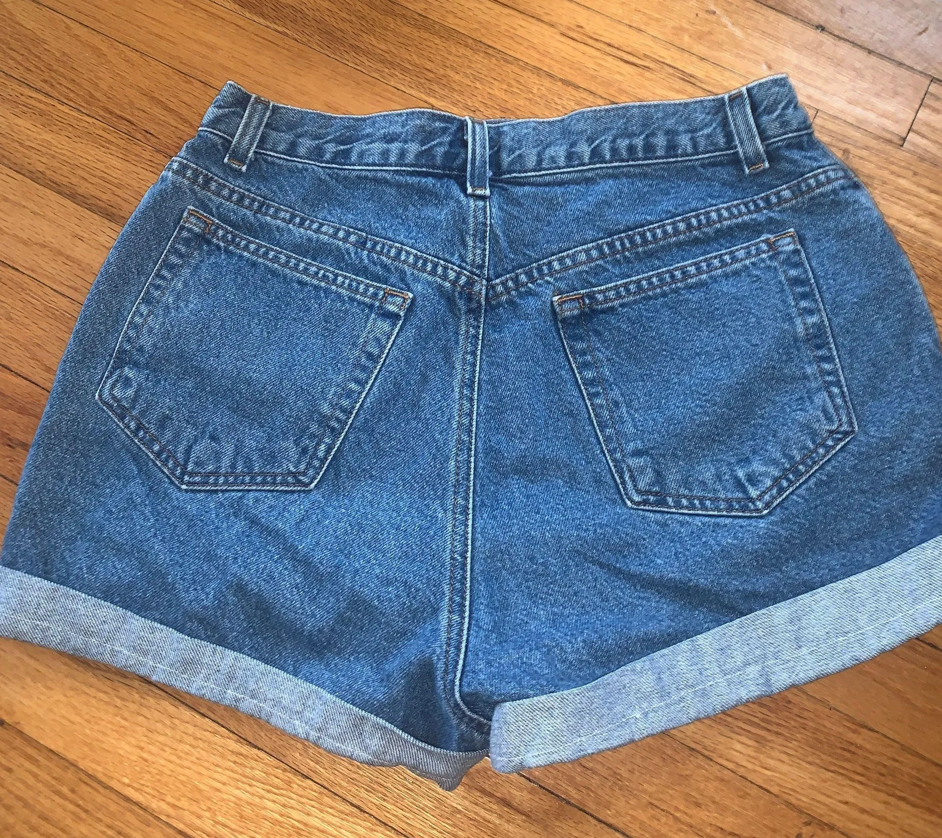 Liz Claiborne High Waisted Mom Shorts - Image 2