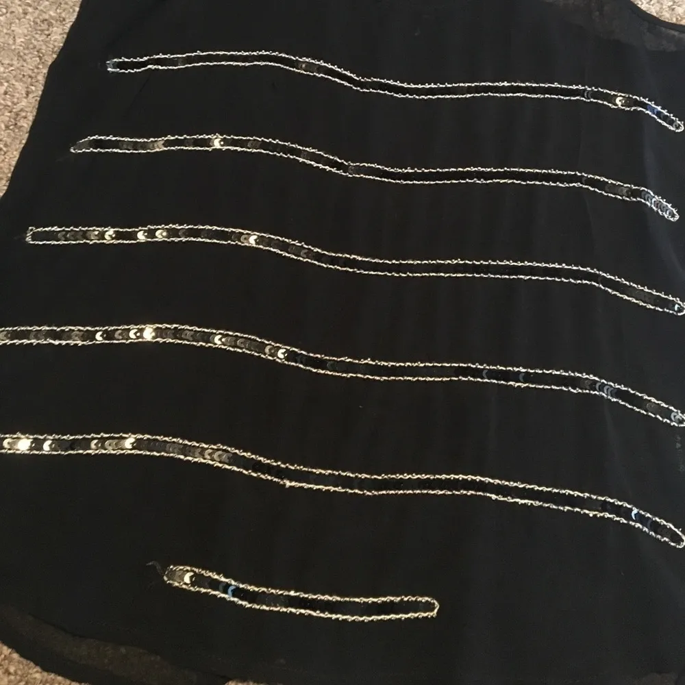BLACK SHEER SEQUIN STRIPE TANK - Image 2