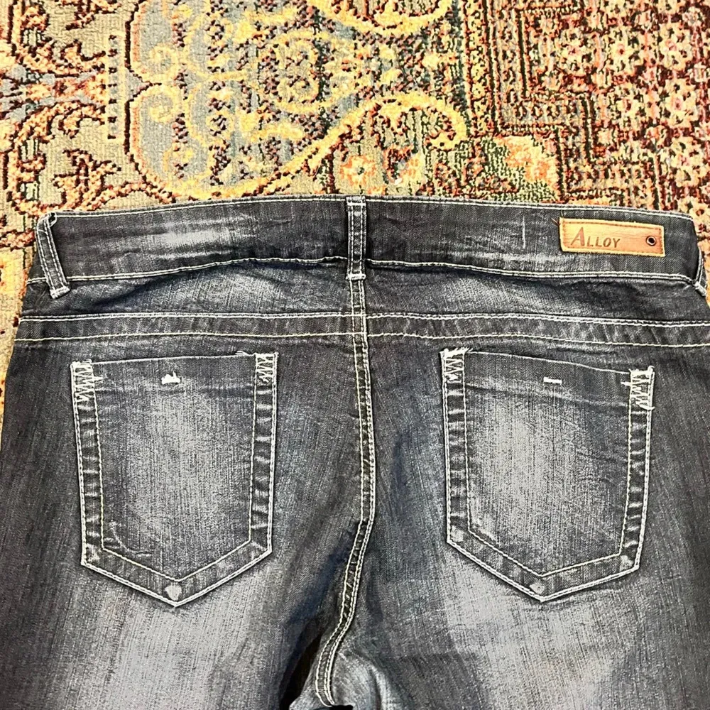 WILL NOT TAKE LESS Women’s Alloy Straight Leg Jeans Gray Size undefined - Image 3