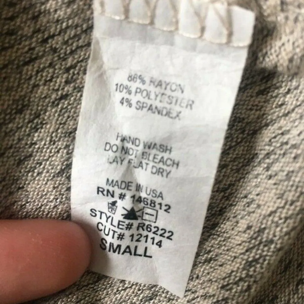 Acemi small grey cold shoulder top - Image 3