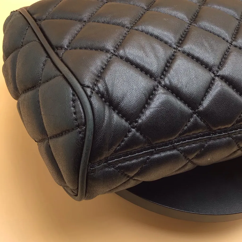 MICHAEL KORS VIVIANNA QUILTED LEATHER SHOULDER BAG CROSSBODY HANDBAG RETAIL$398 - Image 11