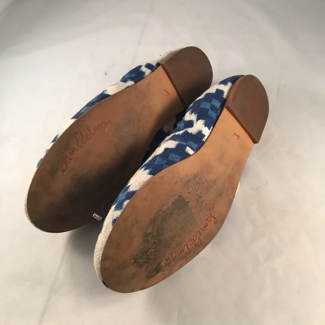 Ikat Blue Felicia Flat - Image 5