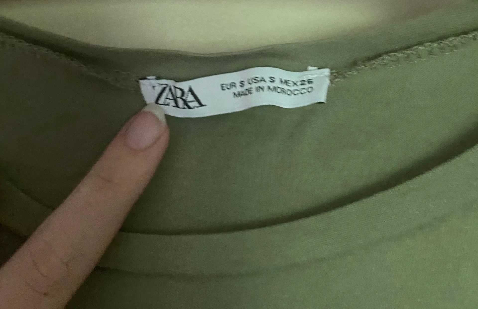 ZARA Ruffle Sleeve Olive Green Crop Top - Image 4