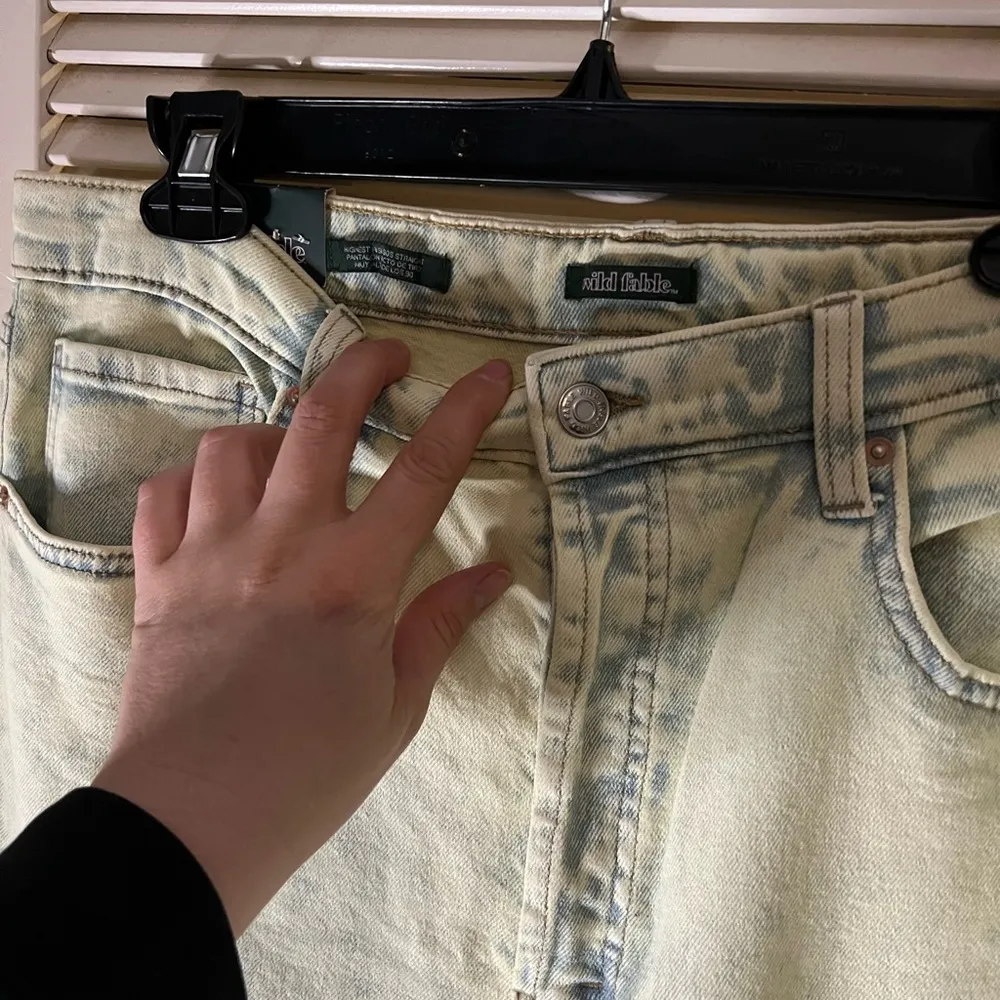 14x32 Wilde fable green yellow acid wash straight leg pants - Image 3