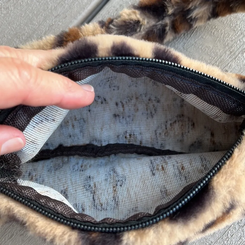 Furry Plush Leopard print Purse Small Shoulder Bag - Image 4