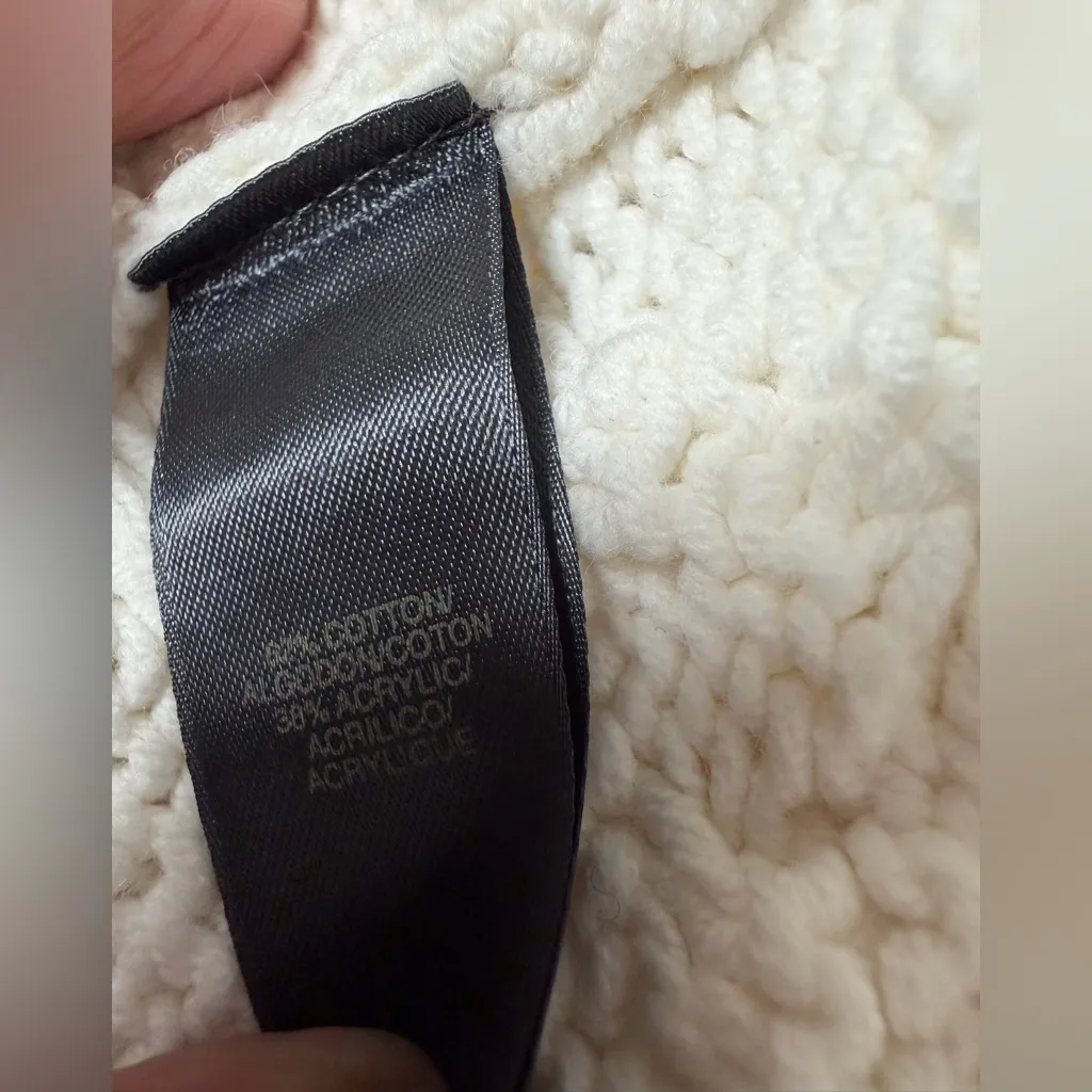 Liz Claiborne Women’s 2X Cable Knit Sweater Cream Ivory V-Neck Cozy Classic - Image 3