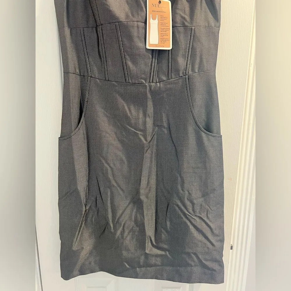 NWT Nue by Shani sleeves midi dress with flower appliqué and pockets size‎ 10 Black - Image 9