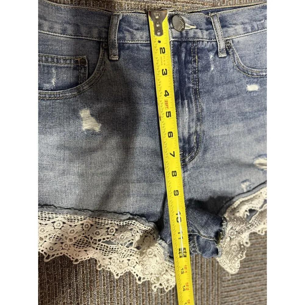 FREE PEOPLE JEAN SHORTS DENIM LACE HEM SIZE 29 DISTRESSED FESTIVAL BOHO COUNTRY - Image 6