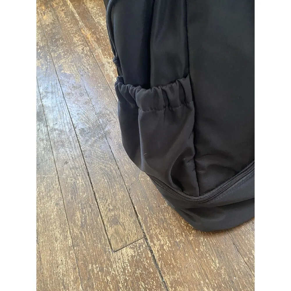 Beyond Yoga Convertible Gym Yoga Bag Backpack Black Tote Weekend Bag - Image 6