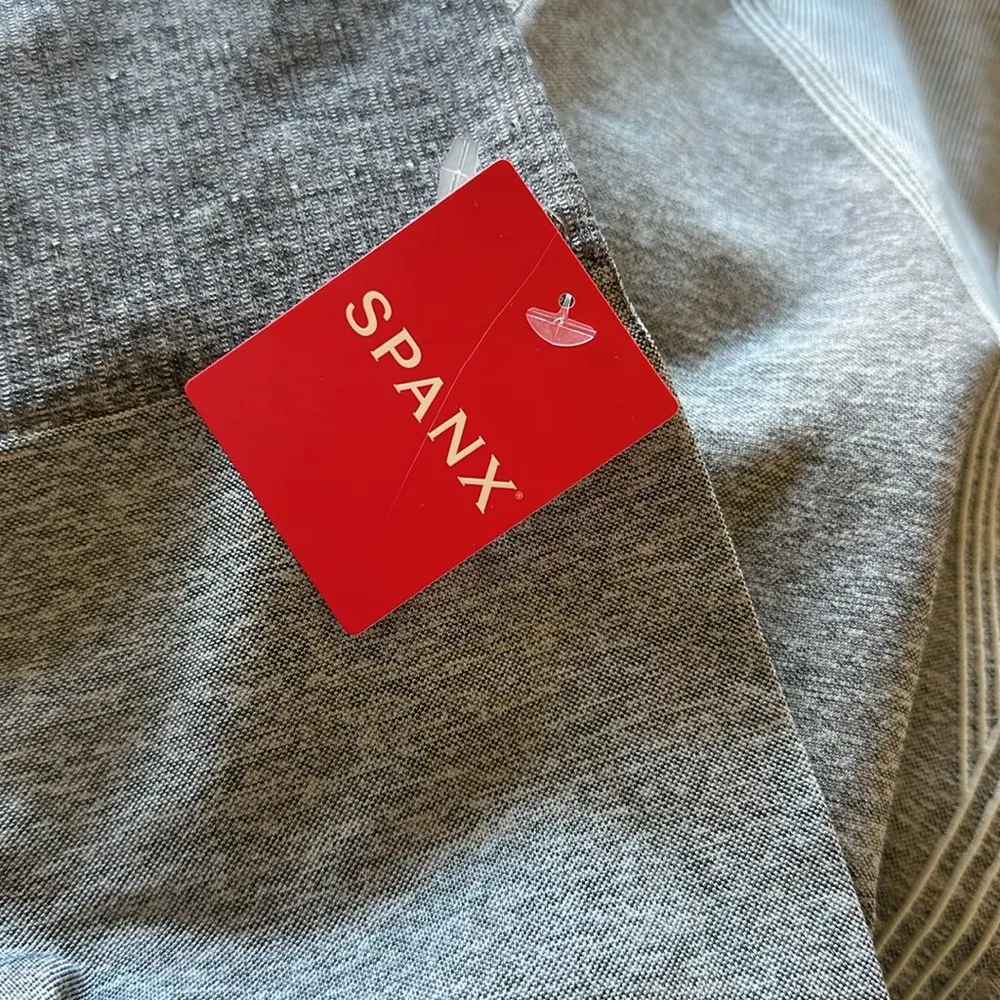 NWT Spanx Look At Me Now Seamless Sculpt Casual Legging Spacedye cloudy Grey - Image 5