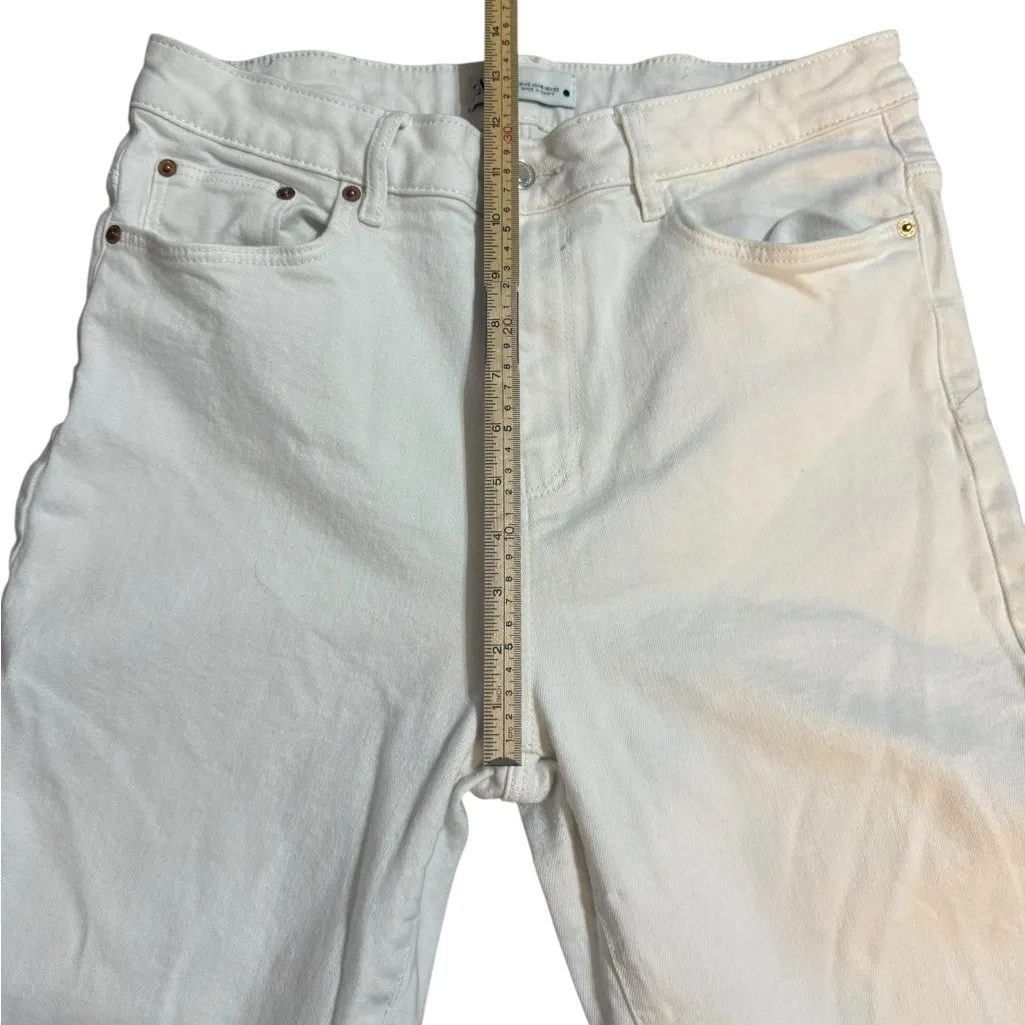 ZARA White Wide Leg High Rise Jeans w/ Raw Hem Sz 10 Y2K Street-style Minimalist - Image 8