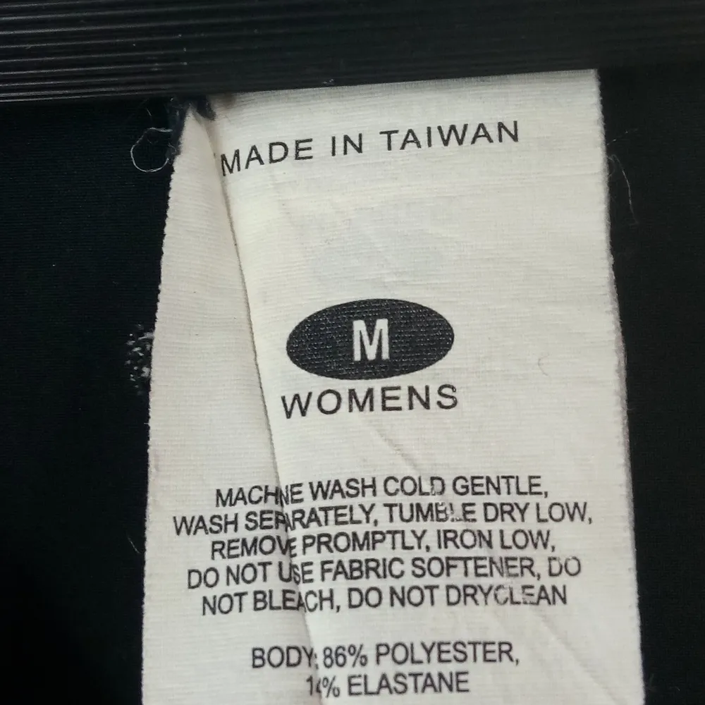 Old Navy M Long Sleeved Black Stretch Top - Image 3