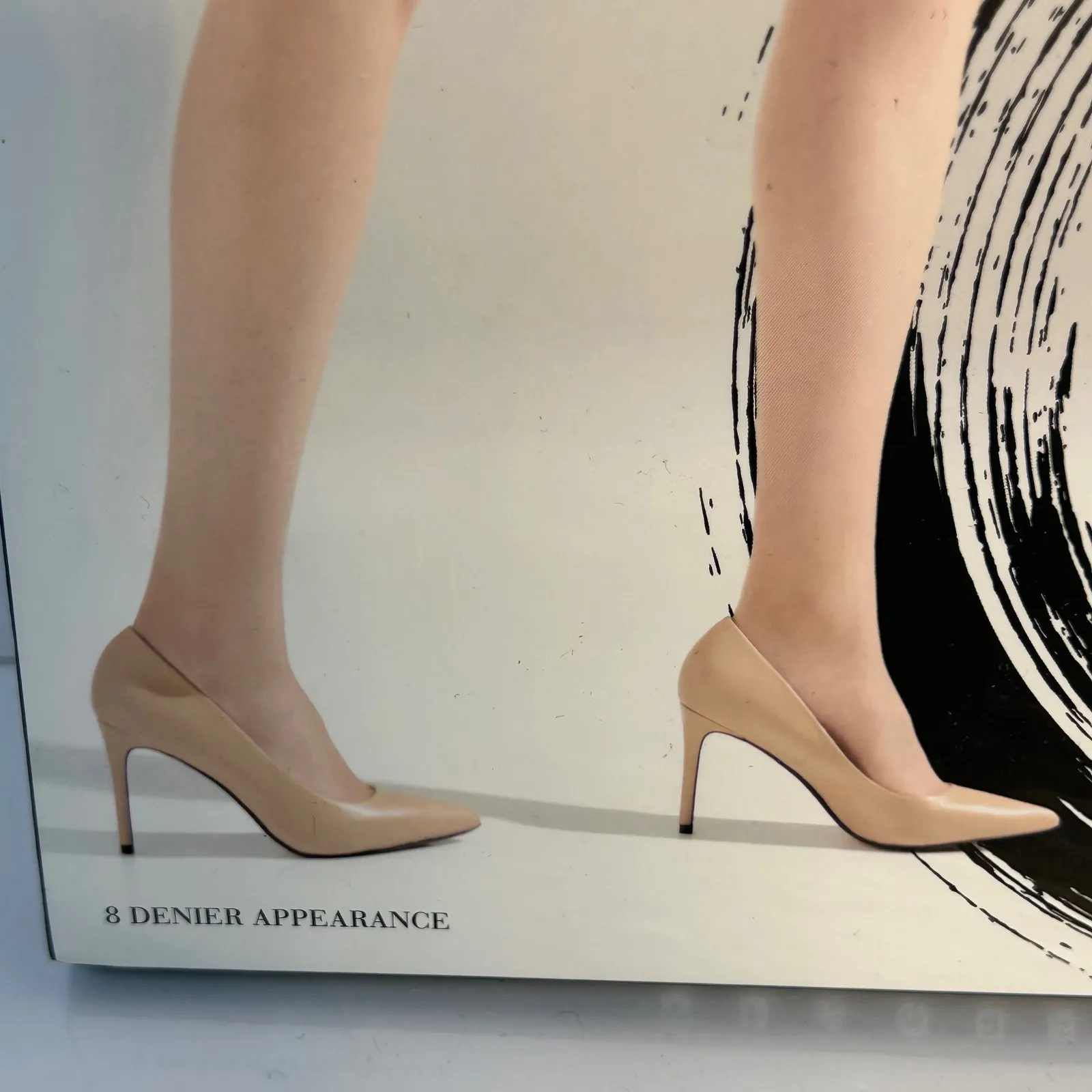 Natori Ultra Bare Sheer Pantyhose Honey Color Large 8 Denier Sheer Toe - Image 4