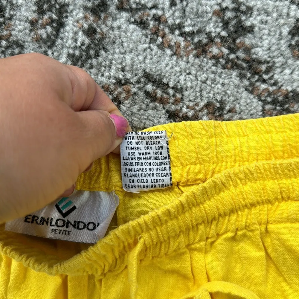 Erin London Petite Vintage Embroidered Capris Yellow Petite Large - Image 4