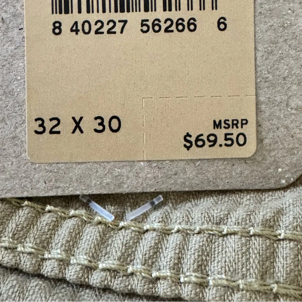 Levis Women Low Pro Jeans Brown Corduroy Mid Rise Straight legs 32x30 NWT $70 - Image 9