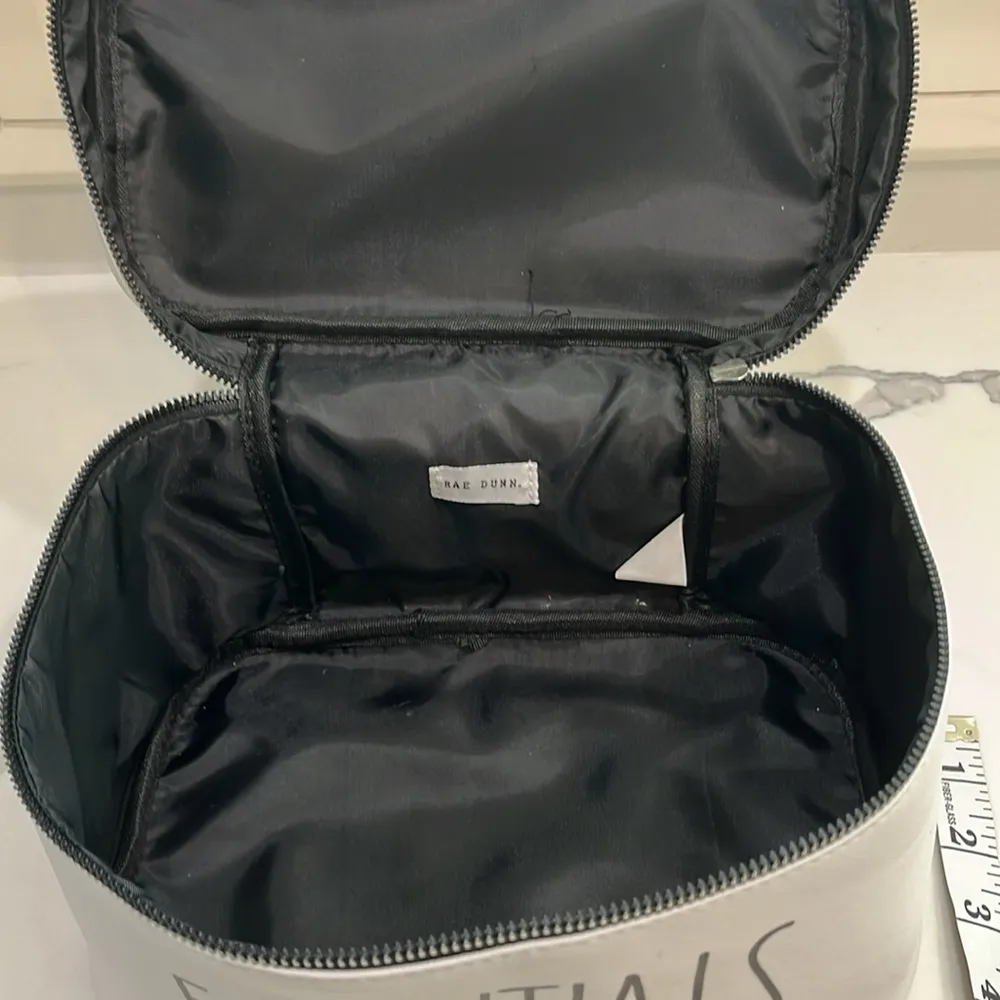🎉Host Pick🎉 Rae Dunn make up bag - Image 6