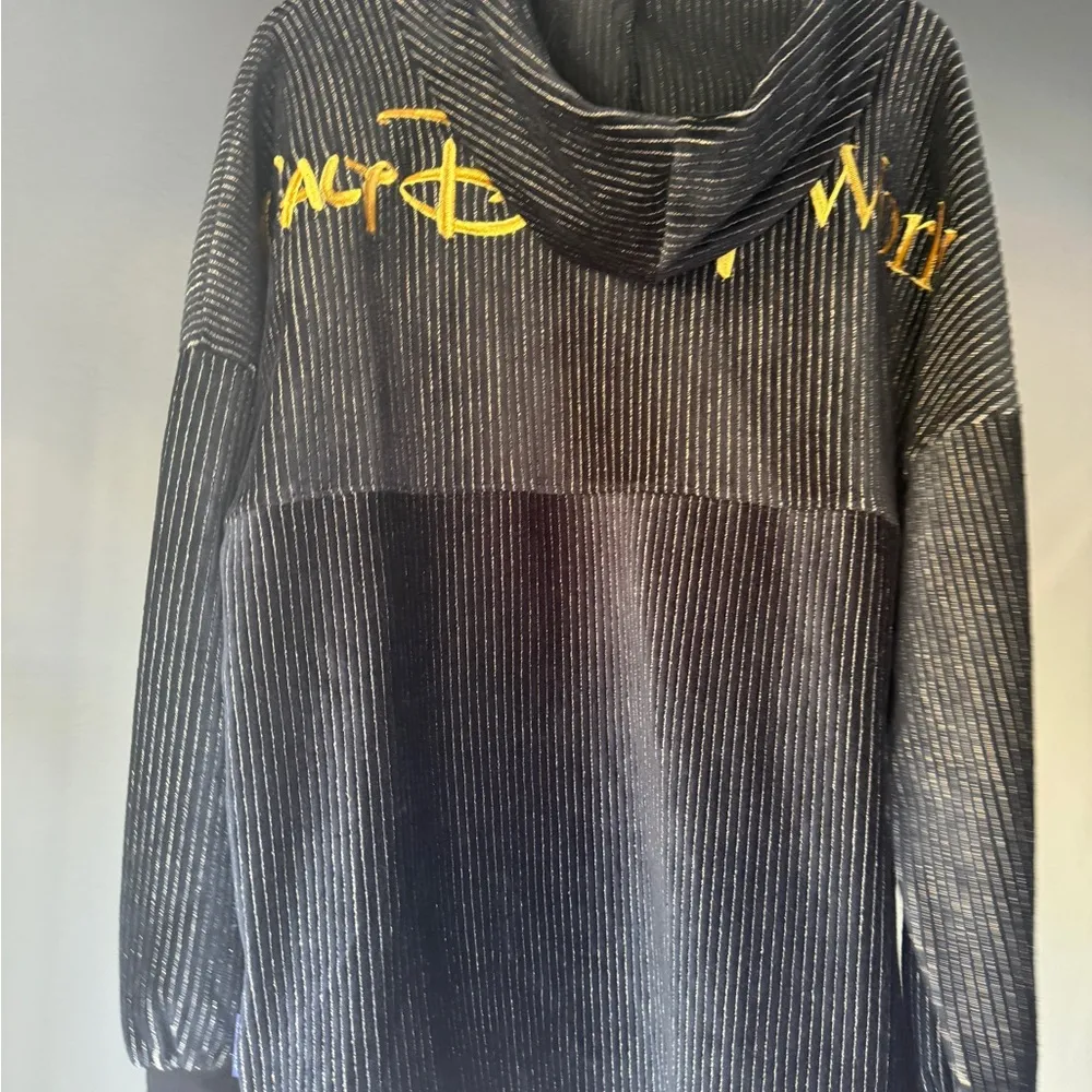 NWT Disney World 50th Anniversary Spirit Jersey Hoodie Gold And Black Castle - Image 12