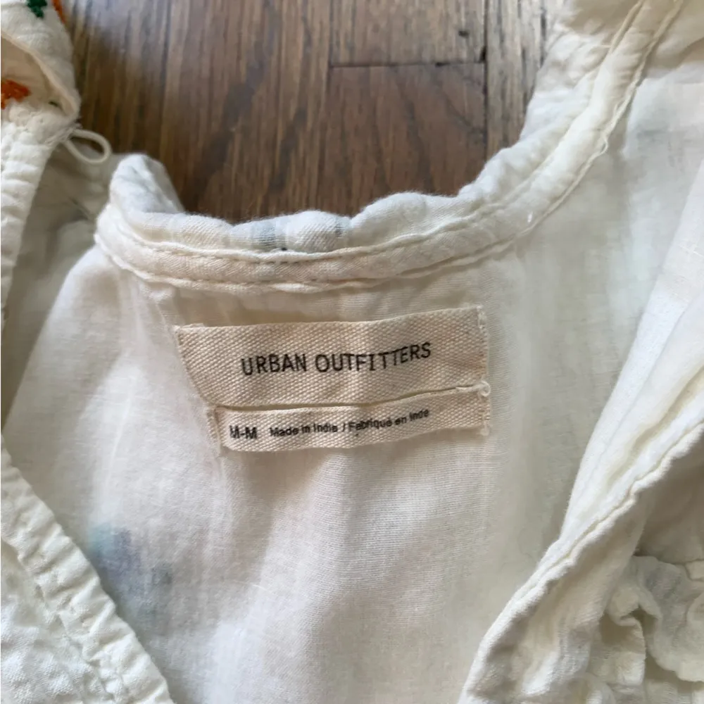 Urban outfitters Dorothea embroidered floral dress medium - Image 9