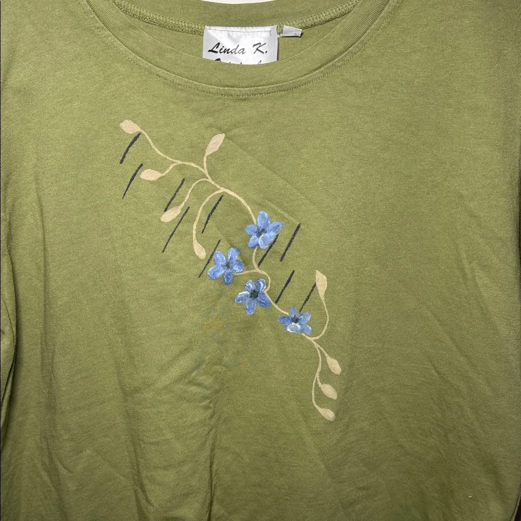 Set of three Floral Painted Tees Green - Image 9