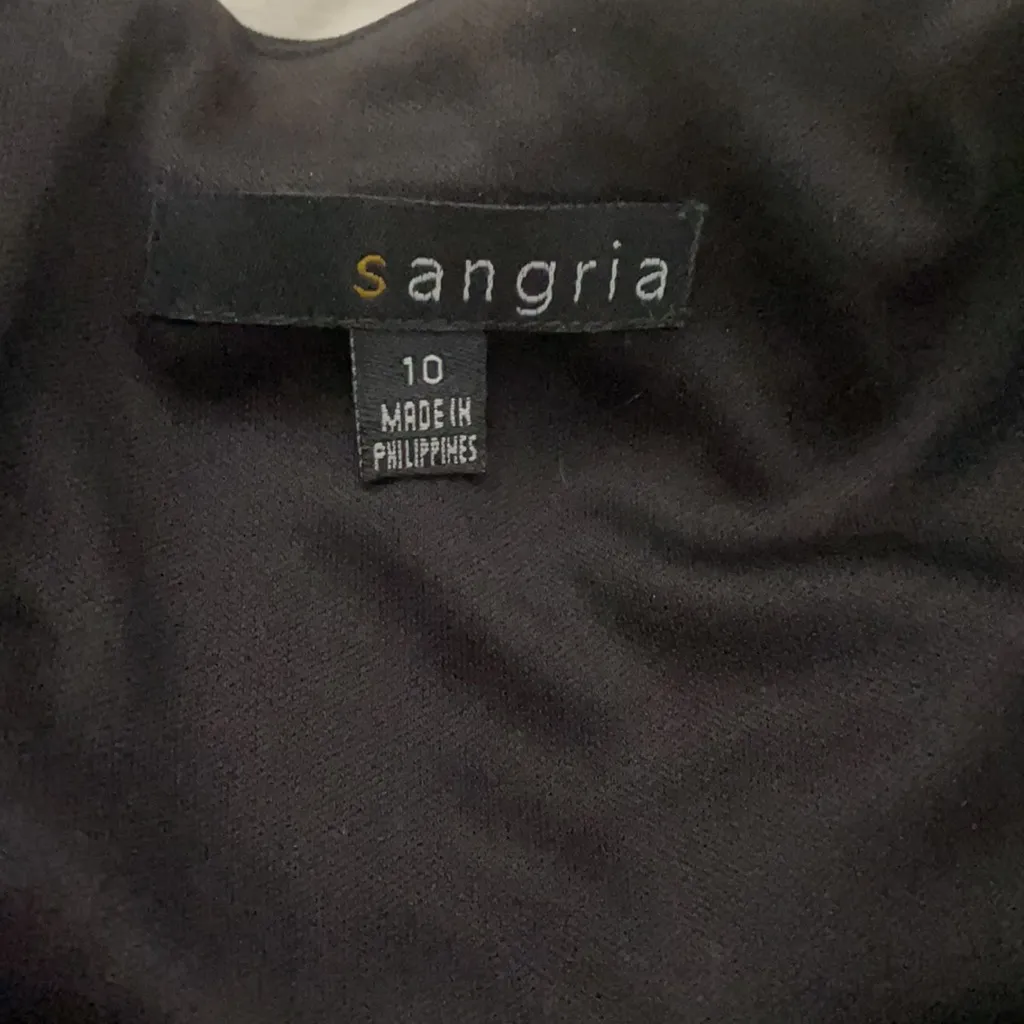 Like new condition Figure flattering black dress Size 10 - Image 7