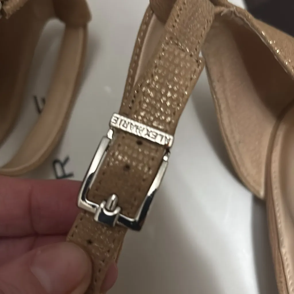 Like new Alex Marie Mading Nova Nude sandals - Image 6