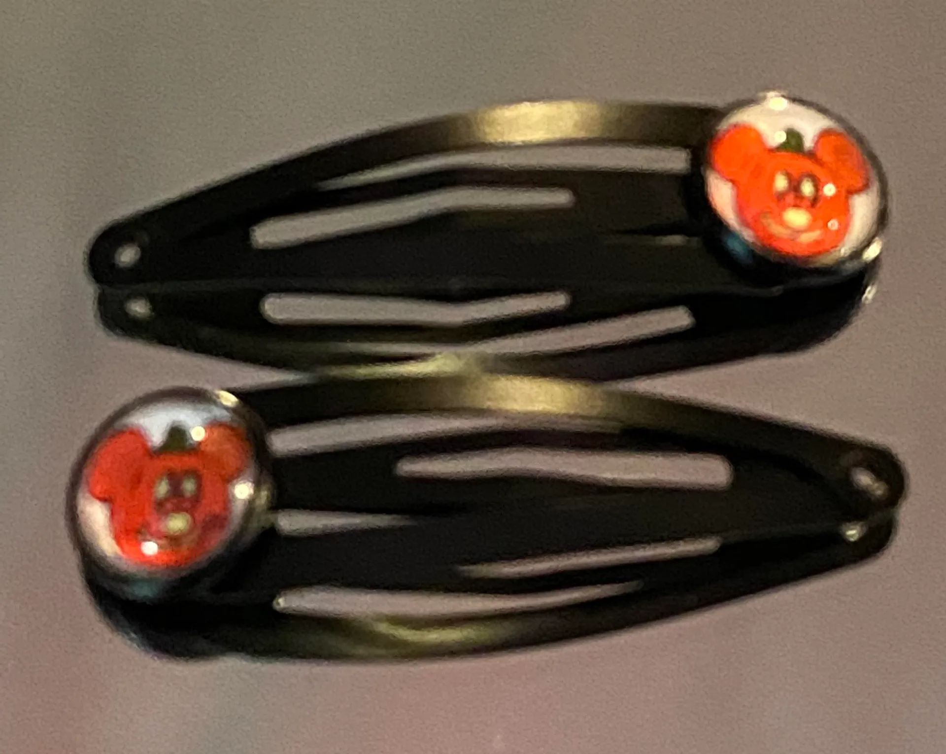 New 2 Pc Halloween 🎃 Mickey Mouse Hair clips - Image 4