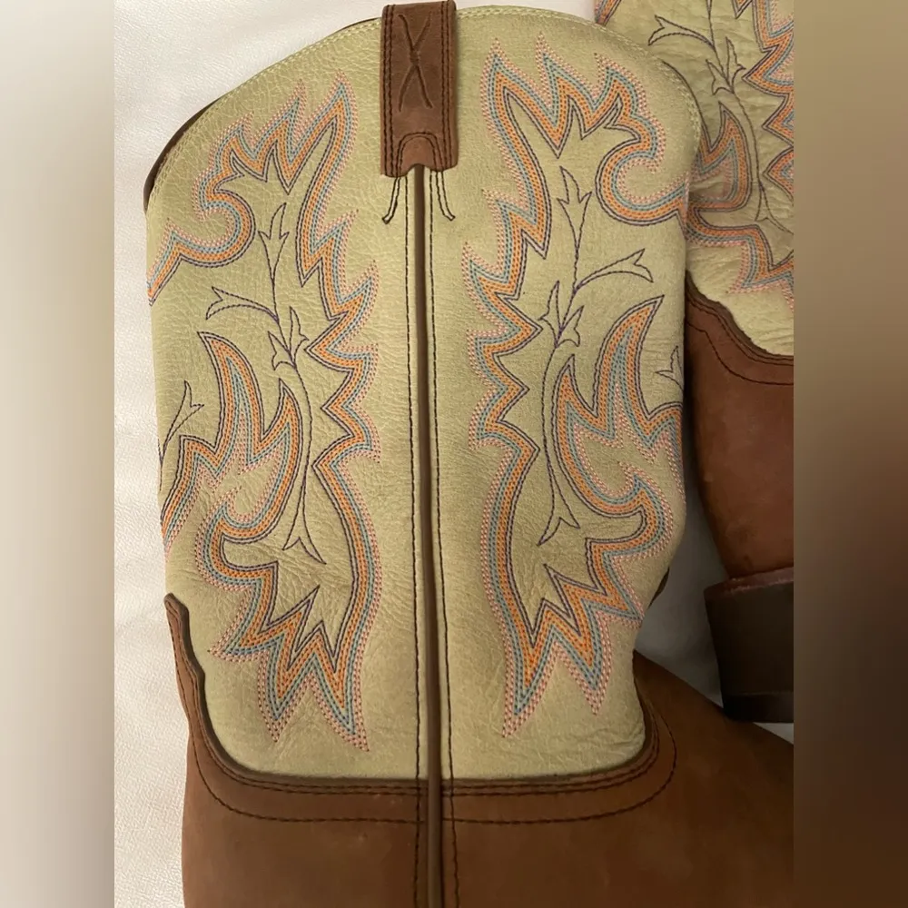 NWOT  | Light Green/Brown Leather Cowgirl Boots | 1/2 Sz Lg | $200 + - Image 3