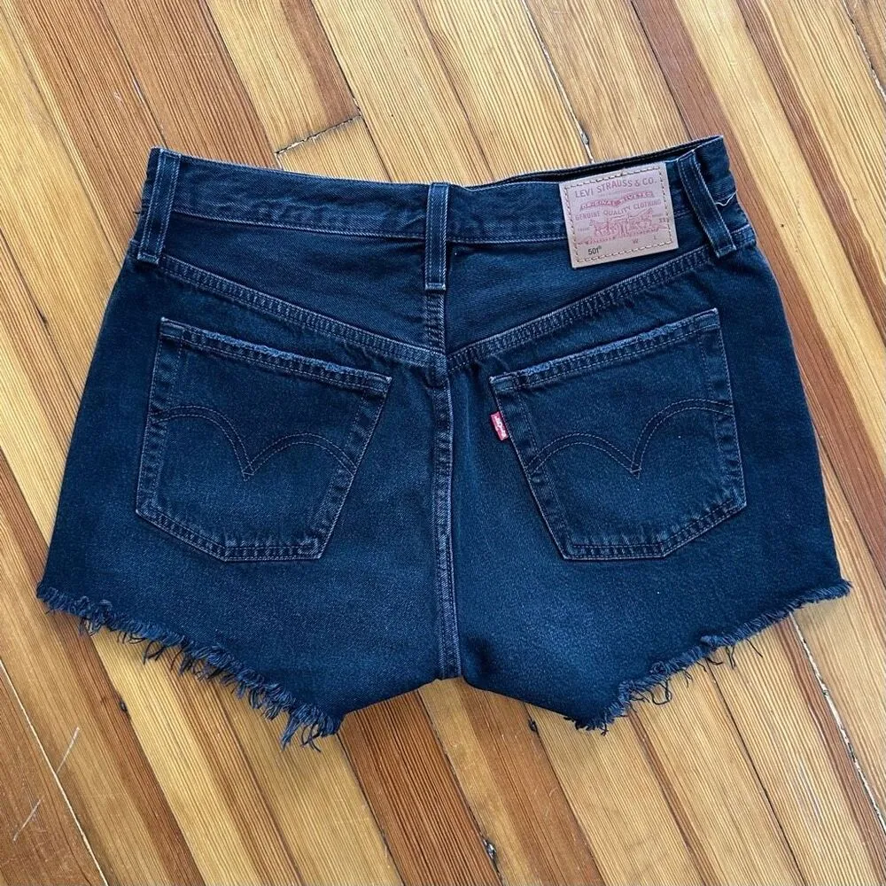 Levi’s Premium Denim 501 Cutoff Jean Shorts in Lunar Black Size 28 - Image 3