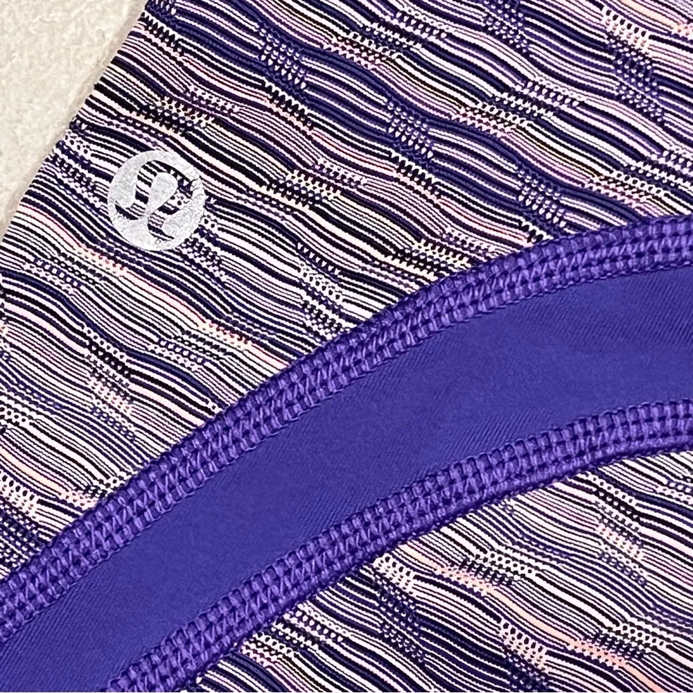 Lululemon Purple Space Dye Twist Iris Flower Run Inspire Crop II Tights size 8 - Image 8