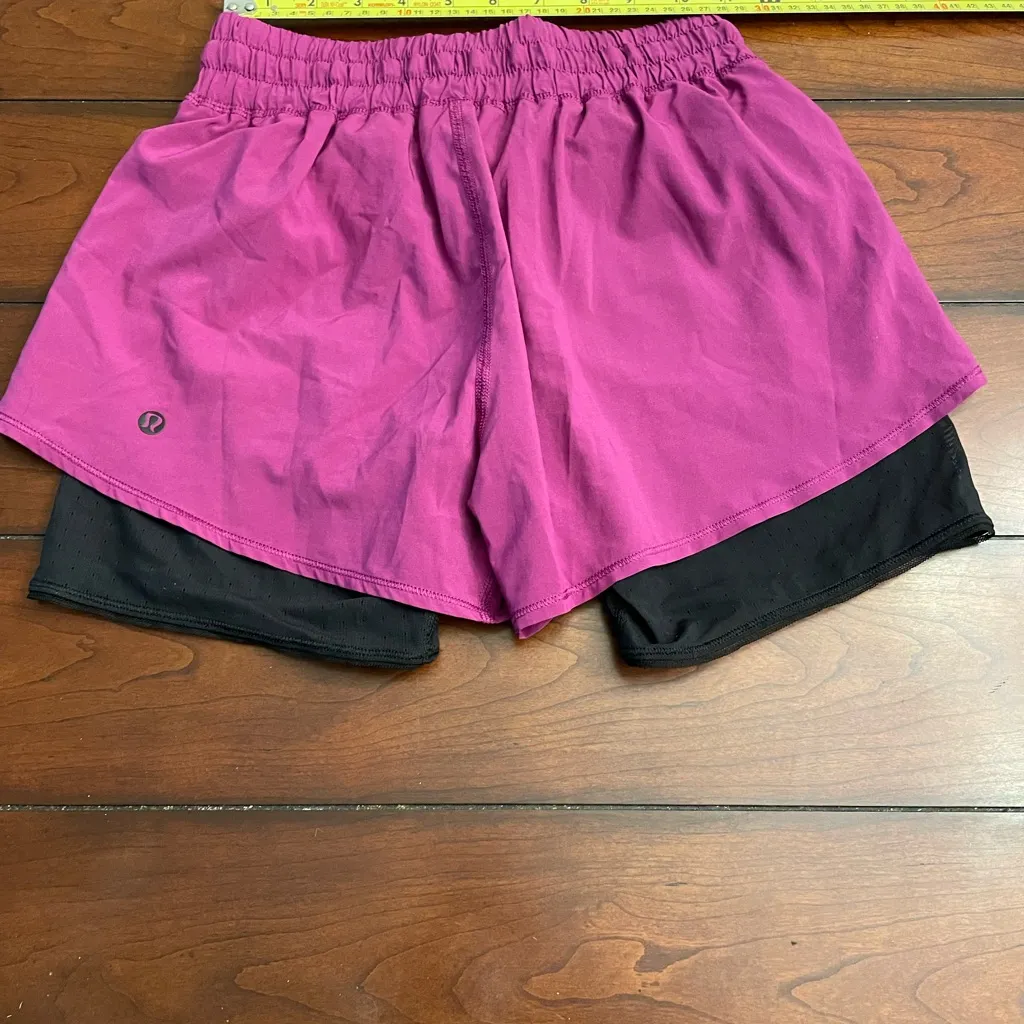 Lululemon Hot to Streets Regal‎ Plum Shorts - Image 4