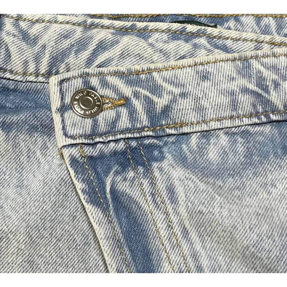 Wild Fable Denim Jean Shorts Crossover Button Fly Light Wash Size 16 Fray - Image 3