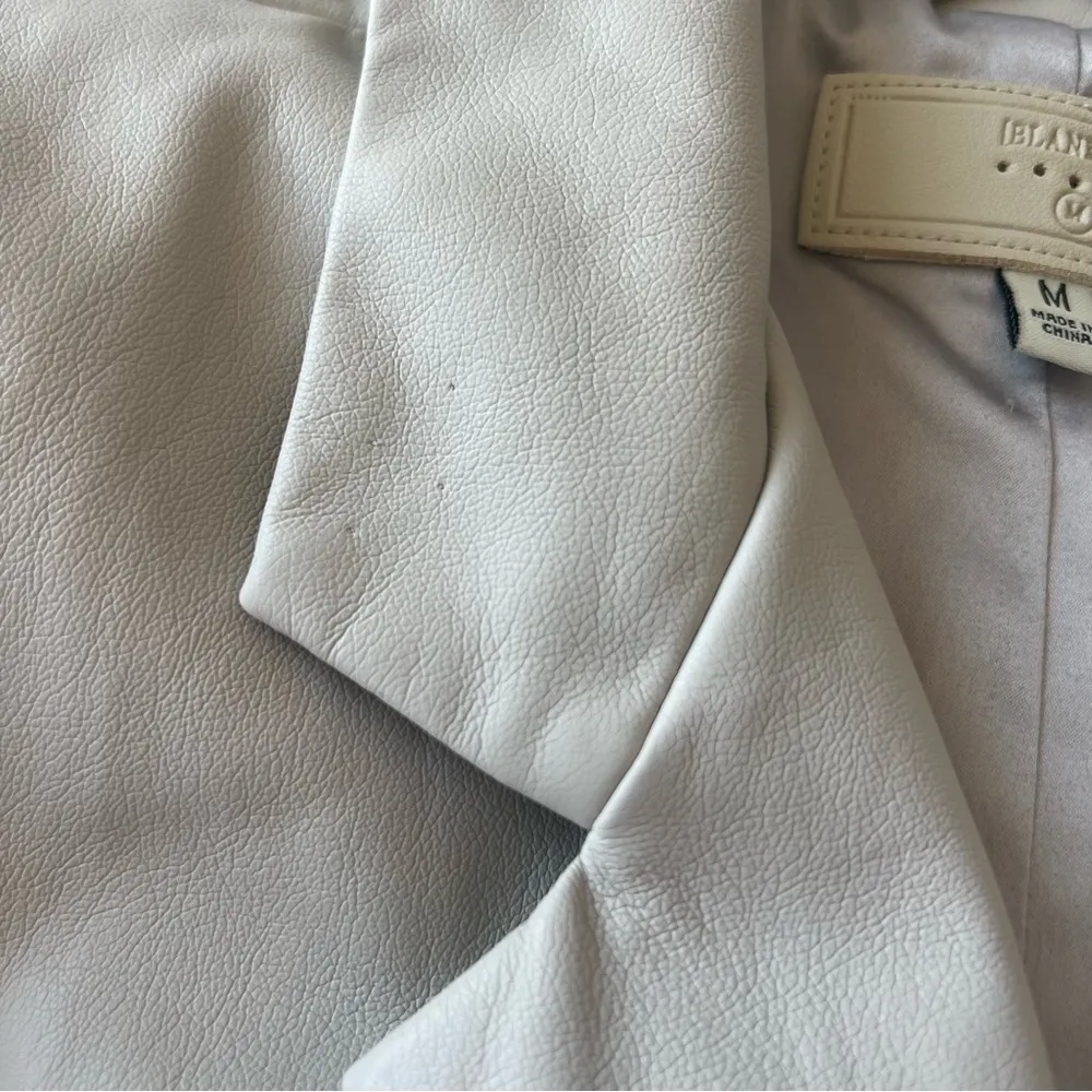 BlankNYC Faux Leather Blazer Jacket Size Medium Taupe Trendy Neutral Soft - Image 8