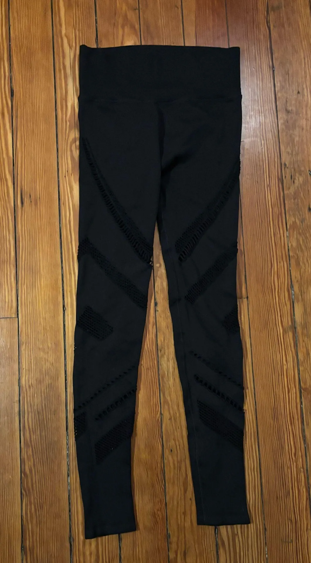 Alo Yoga Leggings - Image 3