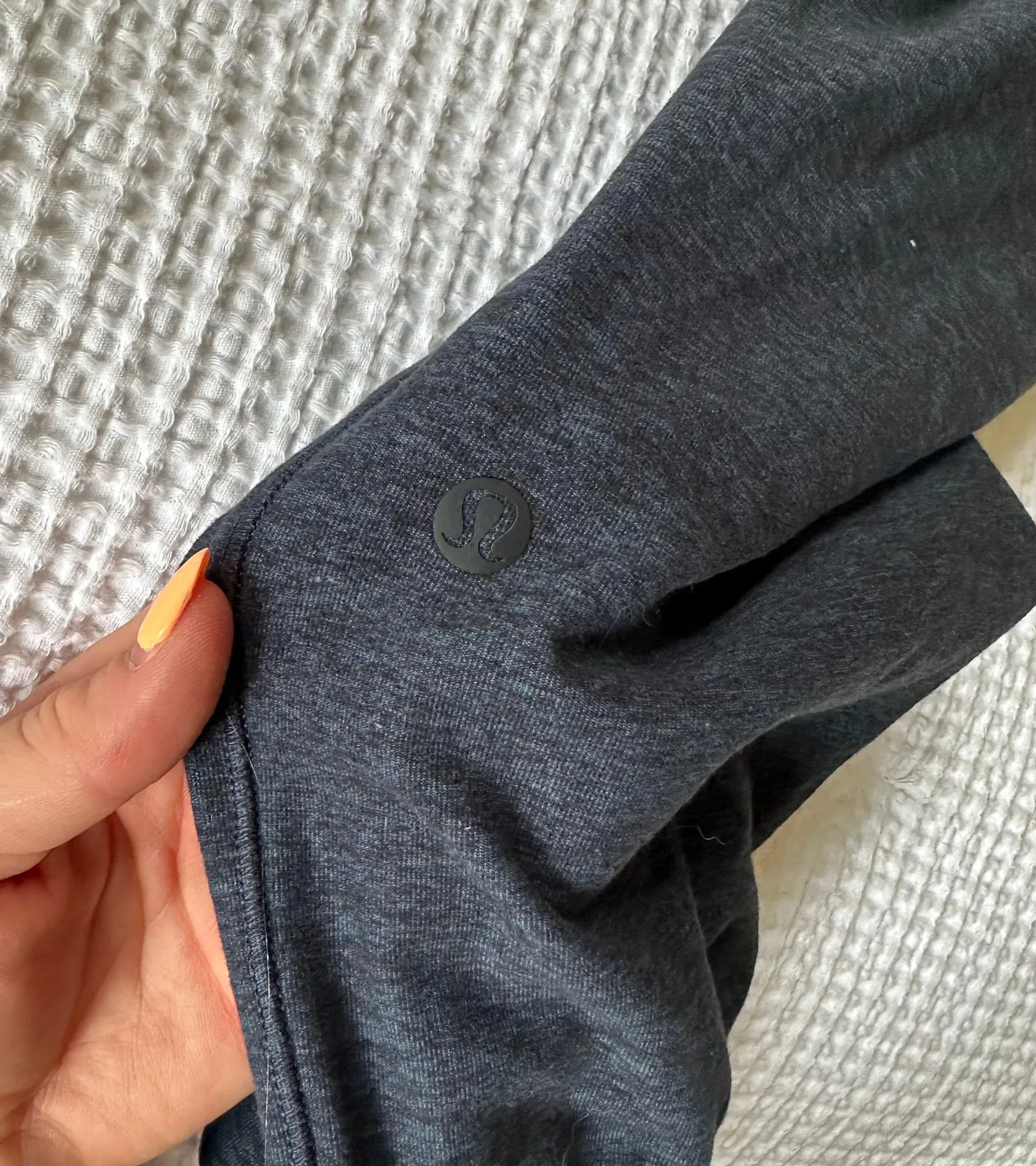 Lululemon Cropped Joggers - Image 3