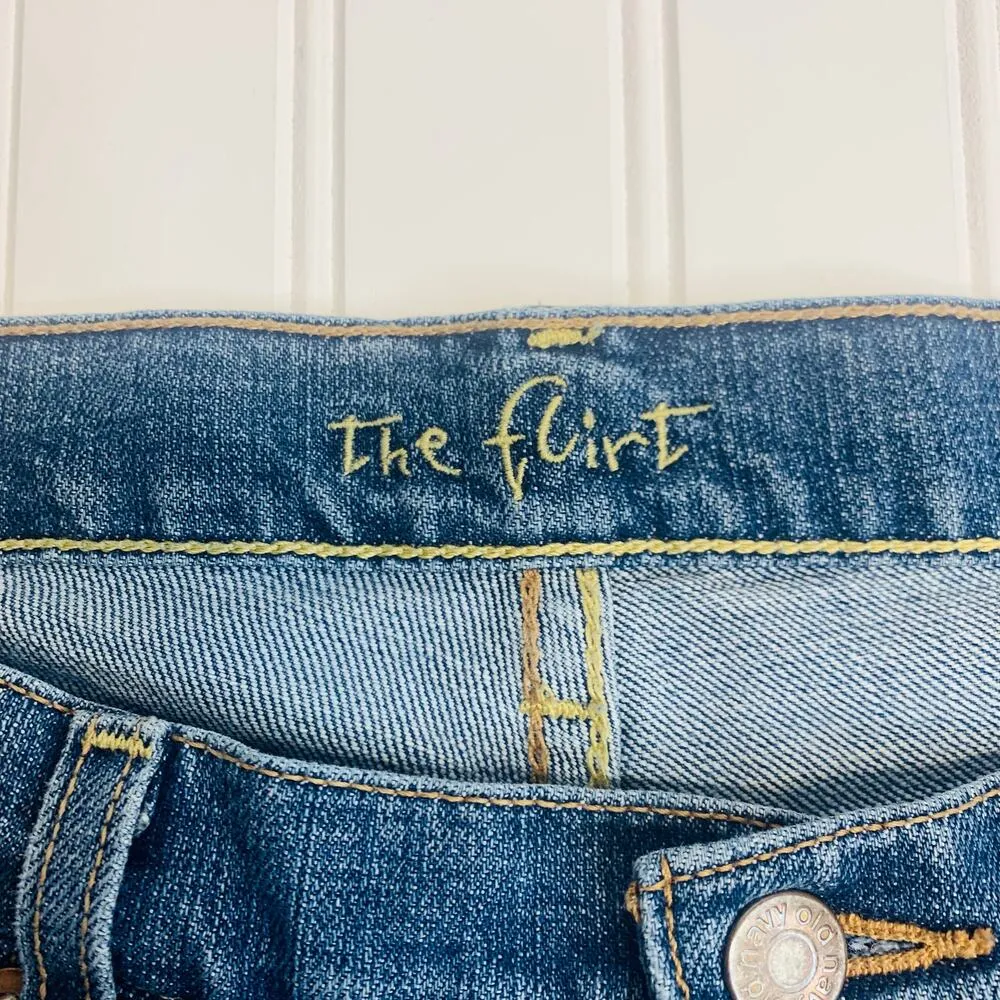 Old Navy The Flirt Vintage Boot Cut Jeans Sz 34" waist Low rise - Image 8