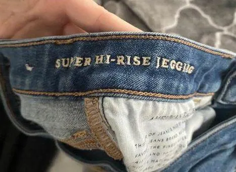 American Eagle Jean - Image 3