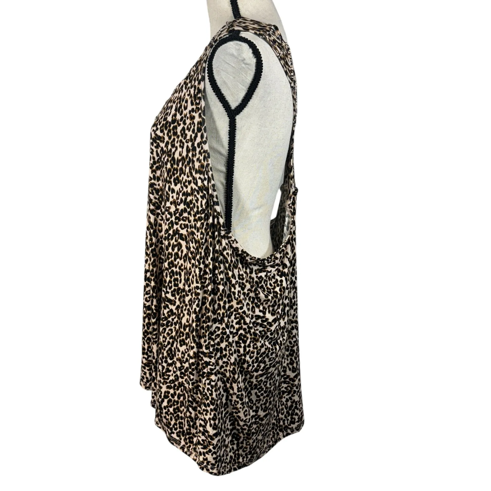 Maurices SZ 3 (1X-Large) Tank Top Leopard Stretch Racerback V-Neck Hi-Low Hem - Image 6