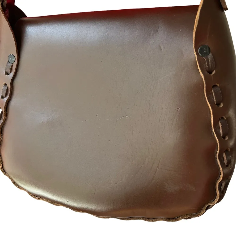 Vintage 1970's Leather Boho Saddle Handbag - Image 7