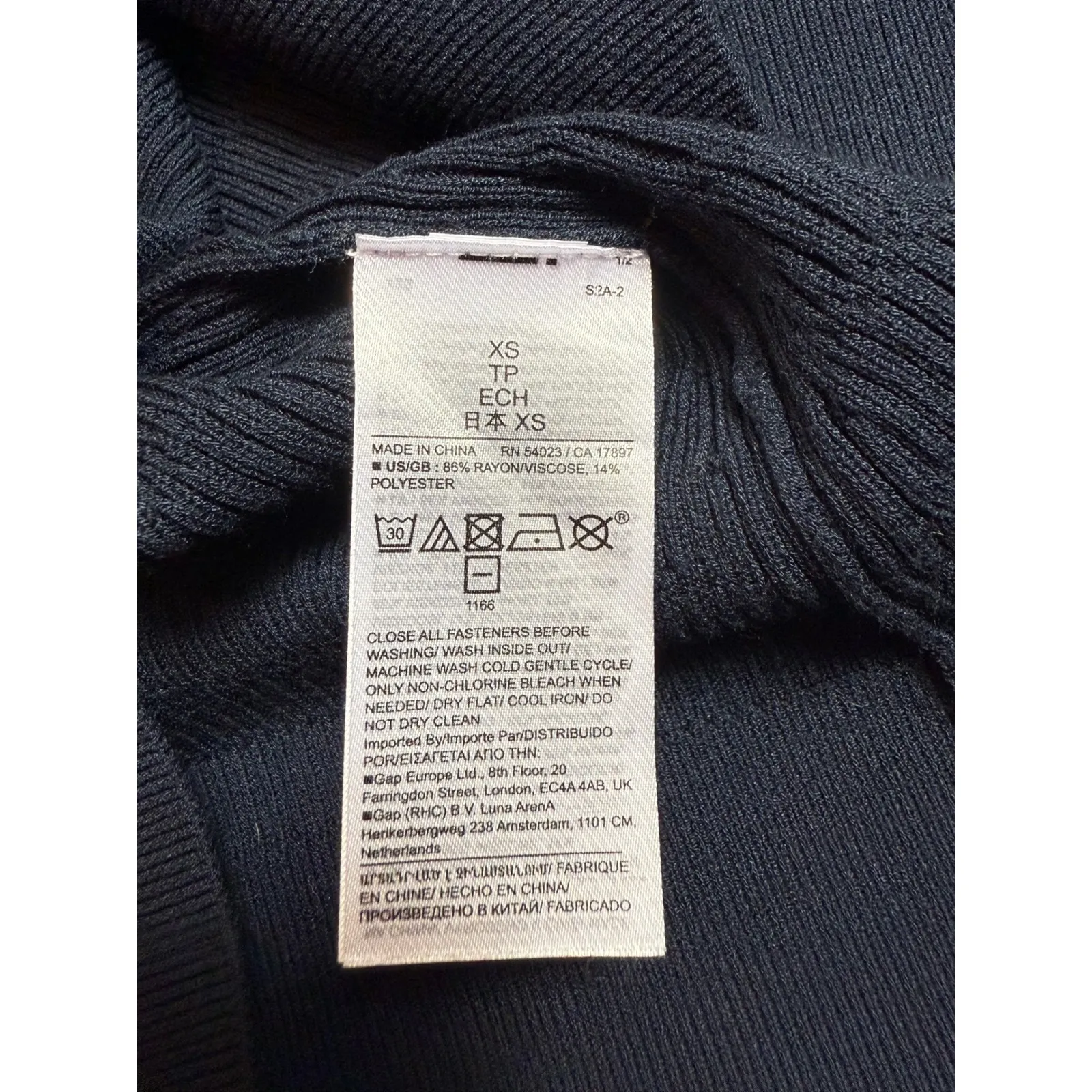 Banana Republic Navy Textured V Neck Sleeveless Button Front Sweater top XS - Image 7