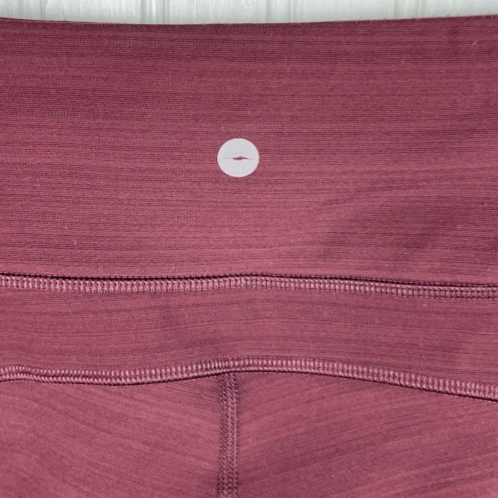 Avia Women's Outdoor Leggings with Side Zip Pockets Size Small Deep Chianti Red - Image 5