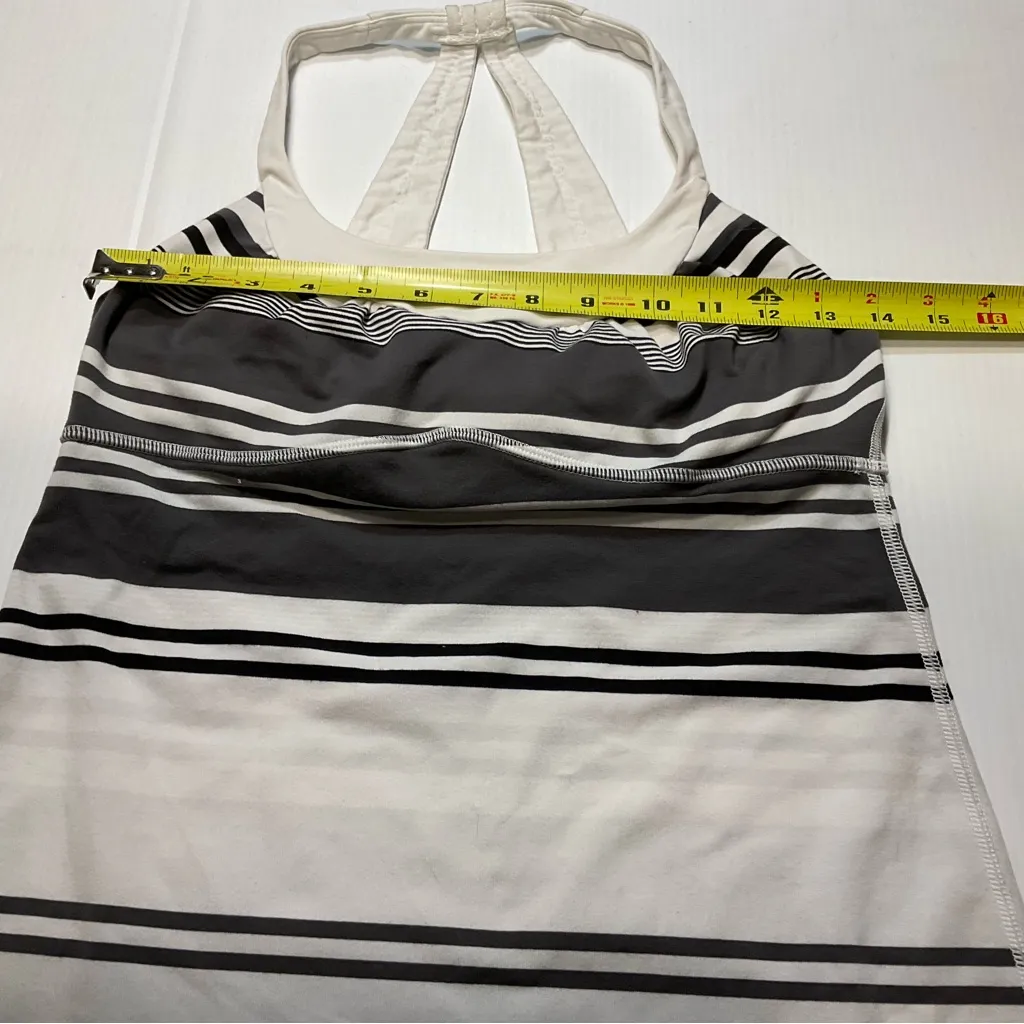 LULULEMON White Black Gray Scoop Me Up Groovy Stripe Nimbus Tank Top Size 8 - Image 4
